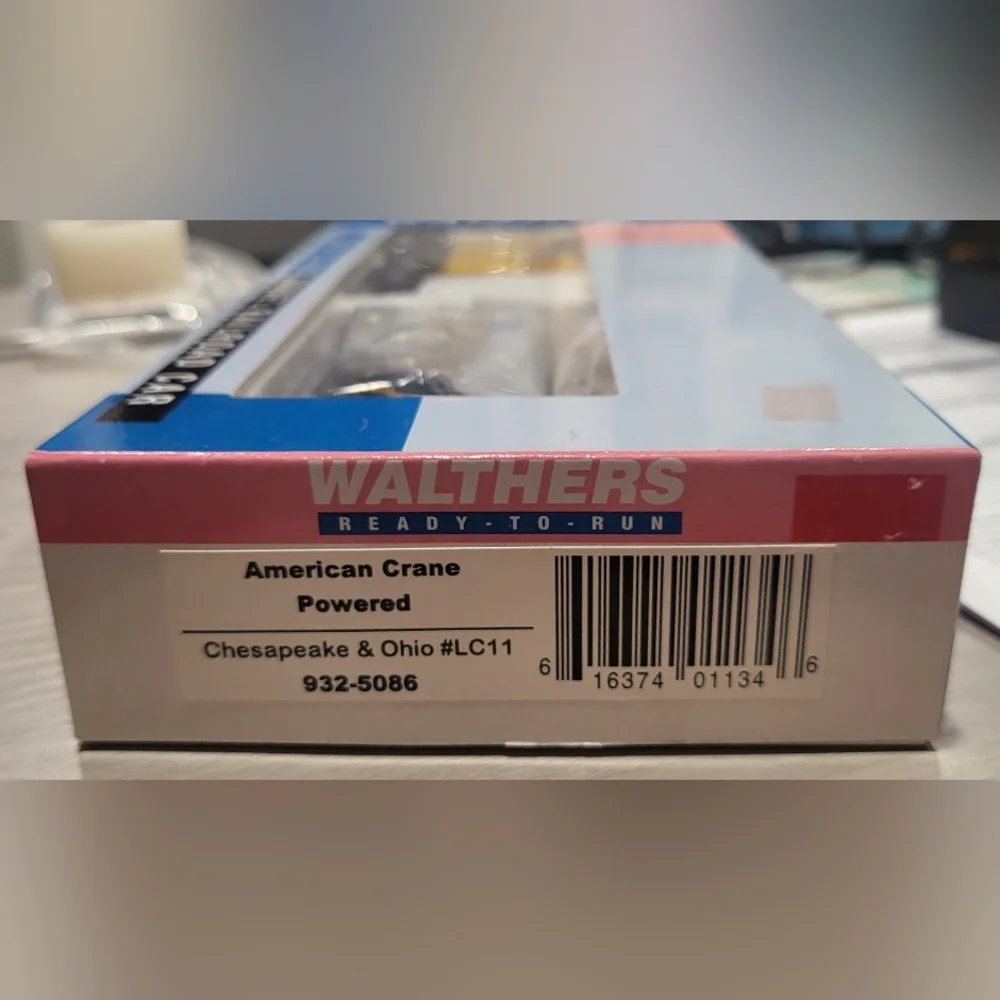 Walthers HO Chesapeake & Ohio Powered American Crane - Picture 2 of 2